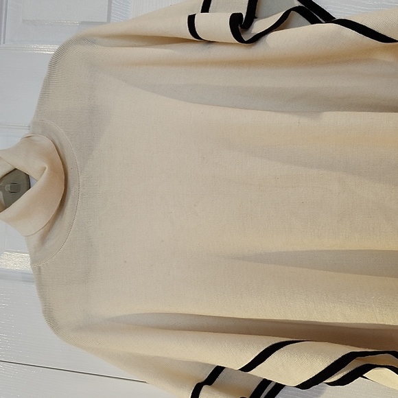 JOSEPH RIBKOFF white and black trim wool blend sweater size 6 - Picture 4 of 5